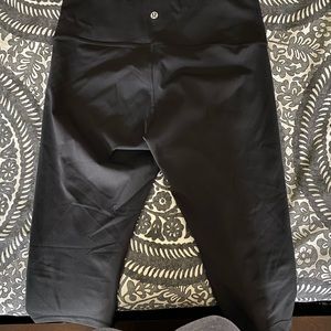 Luxtreme Lululemon 17” crop pants.